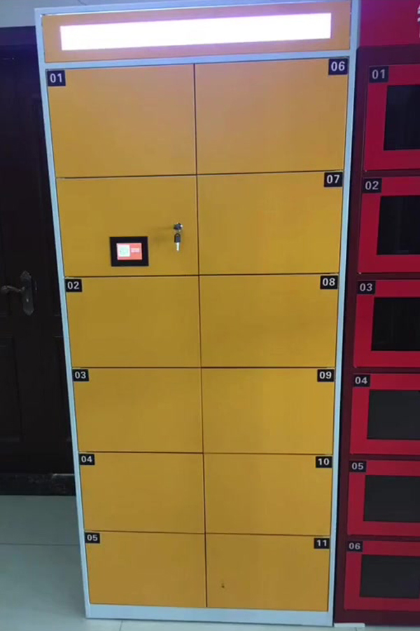 luggage locker