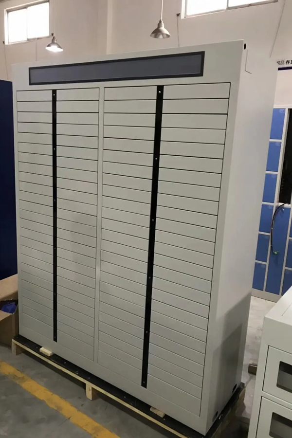 luggage locker