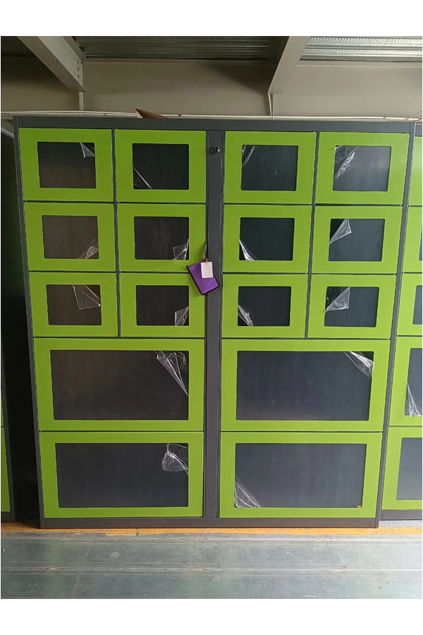 luggage locker